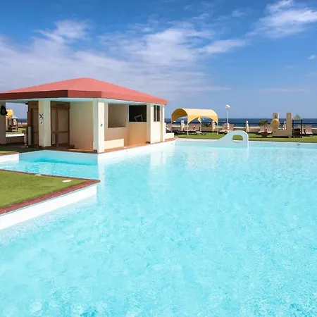 Palm Garden With Sea Views To The Beach, Pools Apartment